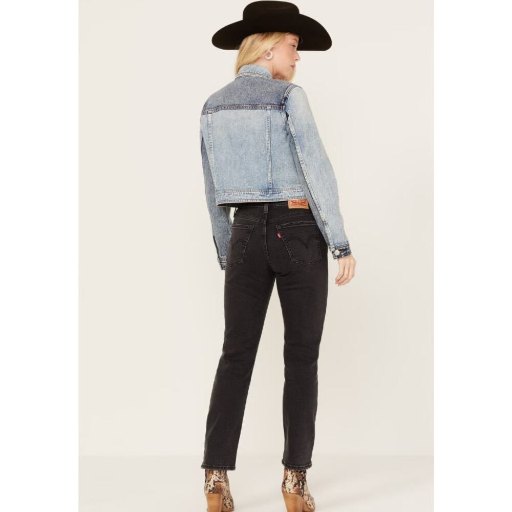 Levi's Women's Wedgie Straight Stretch Denim Jeans Size 25 in Black Sprout - Picture 3 of 16